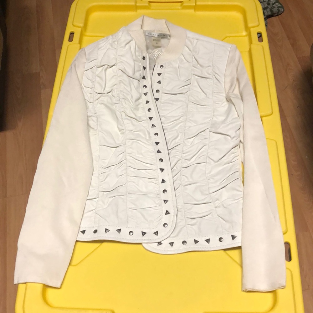 Beautiful Designed Jacket - image 1